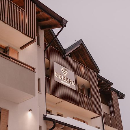 Family Hotel Serena Андало Экстерьер фото